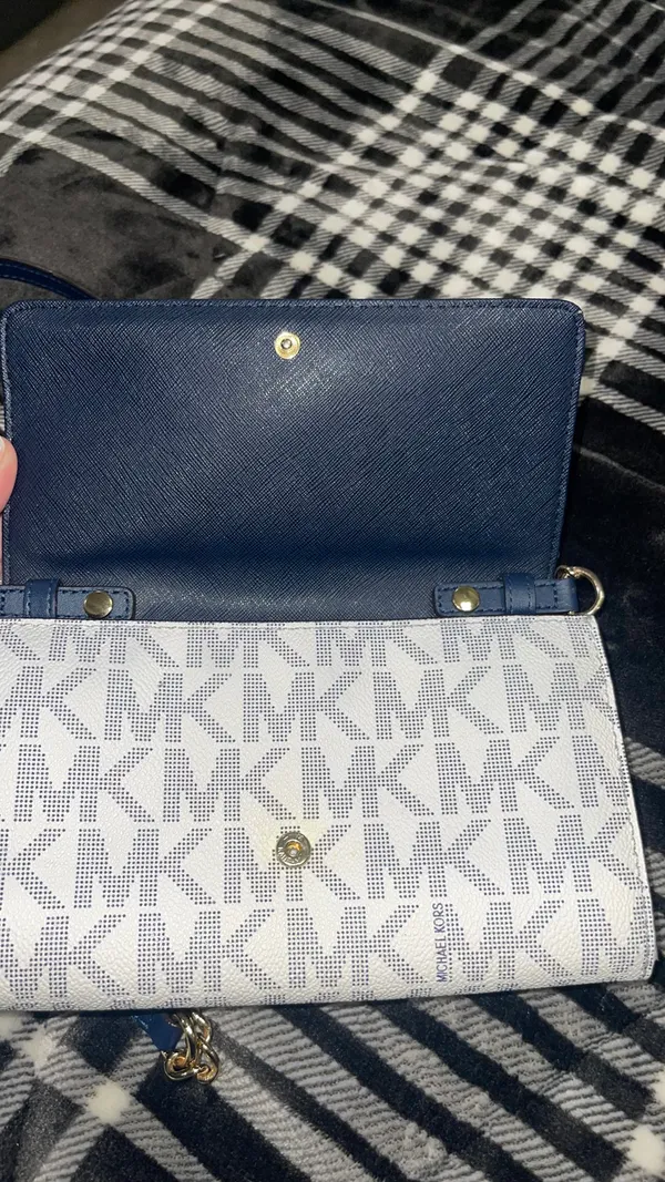Michael Kors Bag Crossbody - Image 9