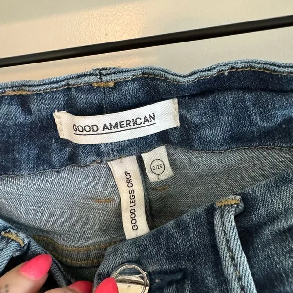 Good American Good Legs Crop Jeans - Image 8