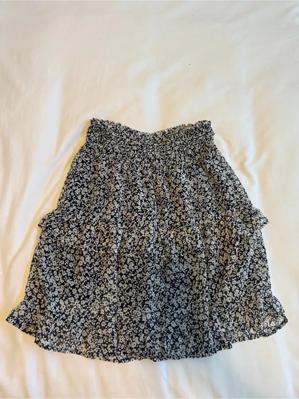 Sienna Sky Black & White Floral Smocked Mini Skirt - Boho Ruffle Tiered, Size S - Image 4