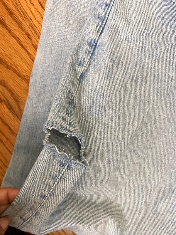Abercrombie The Dad Light Wash High-Rise Straight Jeans - Cutout Detail - Image 9