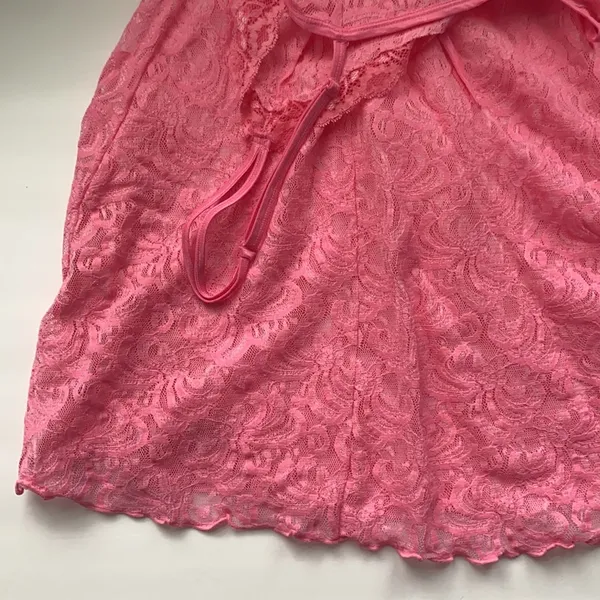 Delicates pink barbiecore lace nightgown, size large - Image 4