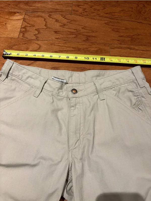 Carhartt Women’s SZ 8 Cropped Cargo Pants in Light Khaki - Image 6