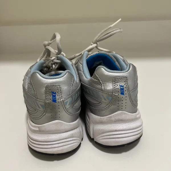 Nike Initiator Shoes Size‎ 8 - Image 4