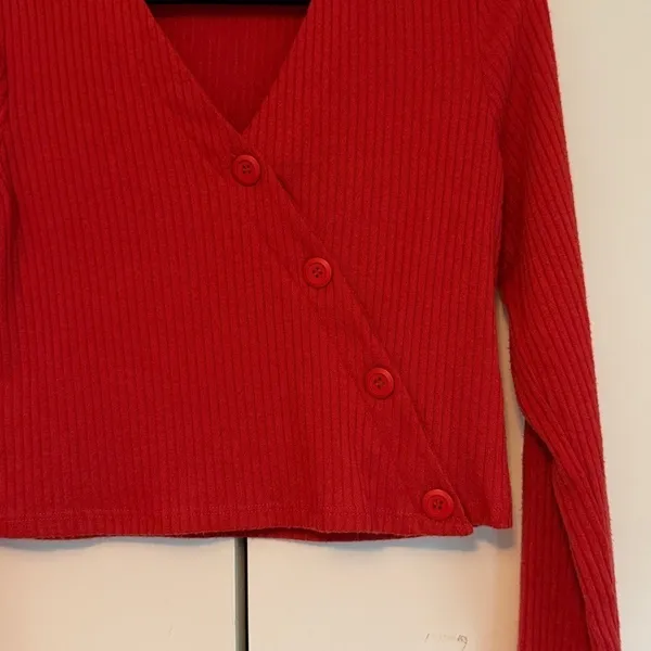 Altar'd State Red Ribbed Asymmetrical‎ Button Front Cardigan Top Size M AN10912 - Image 3