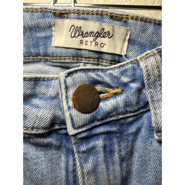 Wrangler Retro Womens Slim Bootcut Jeans Light Wash Denim 25x34 112346616 - Image 4