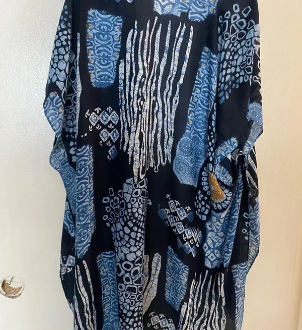 Be Clever Women’s Shawl Sleeved Cover Up Blue White Boho Print L Large NWT - Image 6