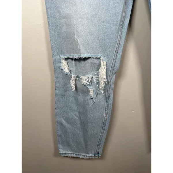 Abercrombie & Fitch The Mom High Rise‎ Curve Love Sz 30/10 Distressed Light Wash - Image 4