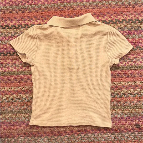 TAN WAFFLE KNIT QUARTER BUTTON POLO TOP Size M - Image 3