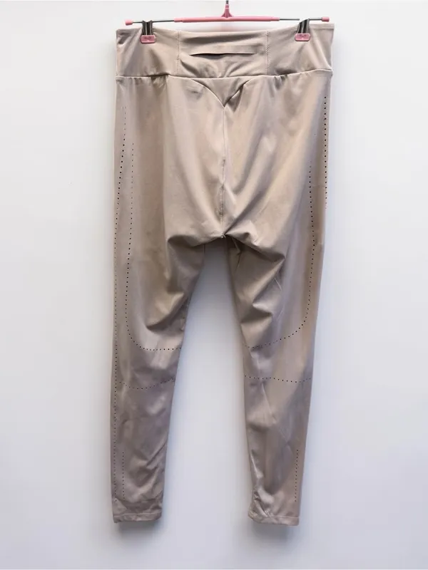 Gymshark Beige High Waisted Training Leggings Size Large - Image 2