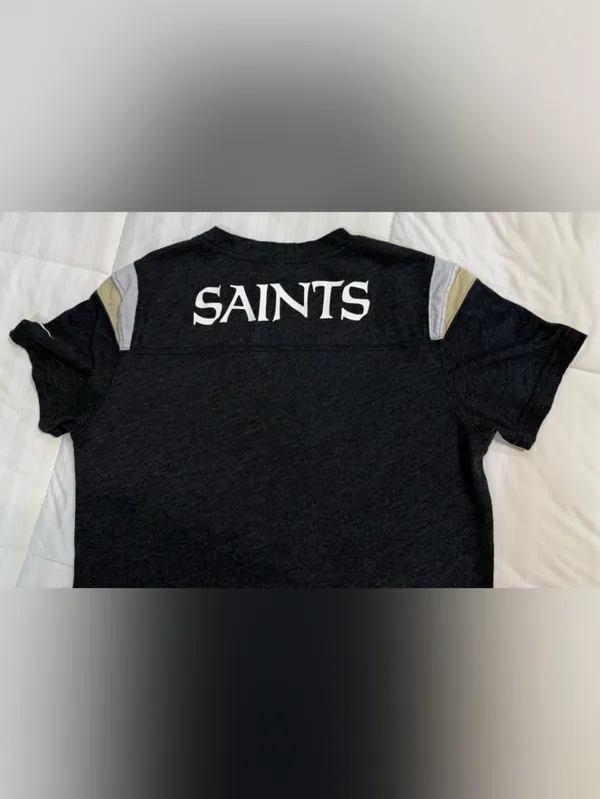 Nike Women's Black & Gold New Orleans Saints Fleur-de-Lis V-Neck Tee - Image 6