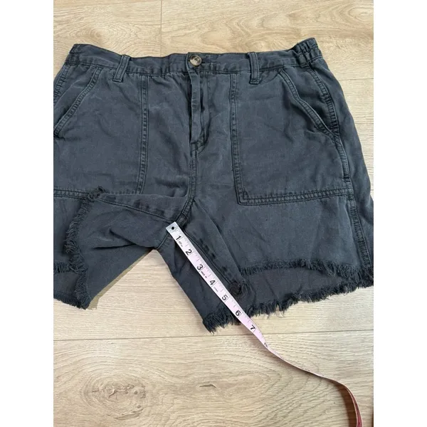 Aerie Women's Shorts Gray Solid Adventure Utility Frayed Hem linen blend size M - Image 5