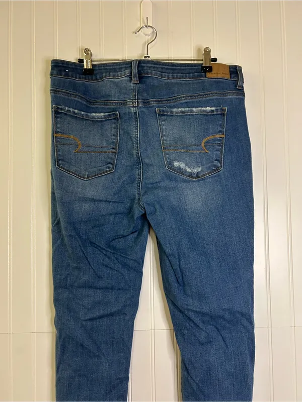American Eagle Outfitters Distressed Super Stretch Jeggings Size 14 - Image 4