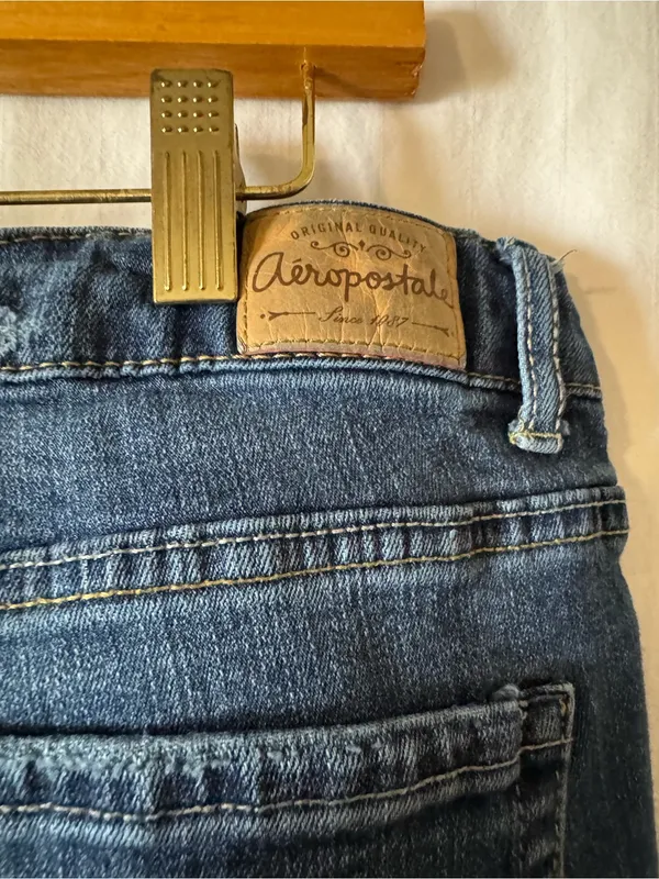 Distressed Skinny Jeans – Aeropostale – Size 12 - Image 3