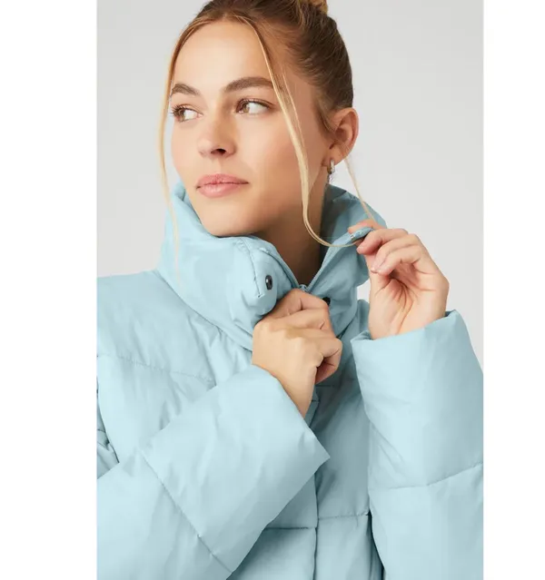 Alo Yoga Gold Rush Puffer Chalk Blue M - Image 4