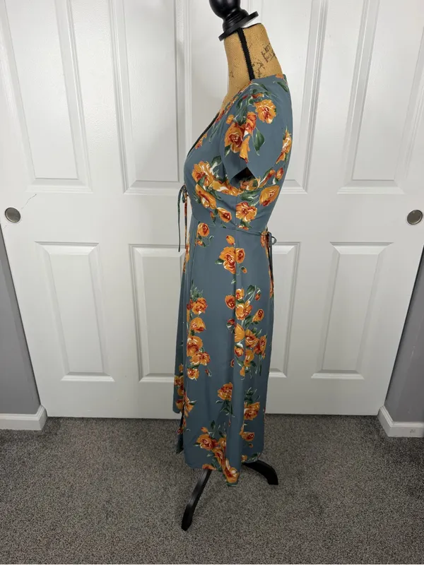 Lulus Floral Cutout Tie Front Midi Dress Blue Orange Sz S NWOT - Image 3