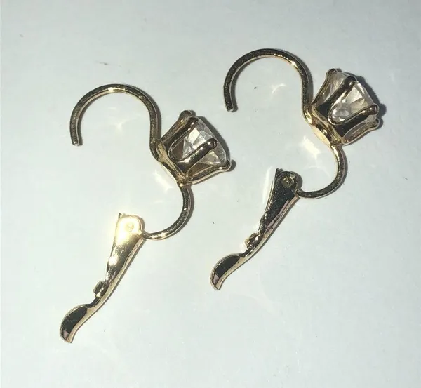 Avon Vintage Gold Tone Round CZ Rhinestone Dainty Pierced Earrings - Image 6
