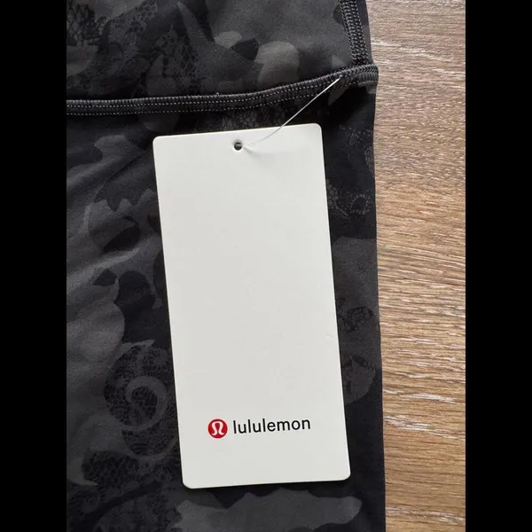 Lululemon Wunder Train High Rise 28” Hidden Heritage Lace Black Size 6 NWT - Image 5
