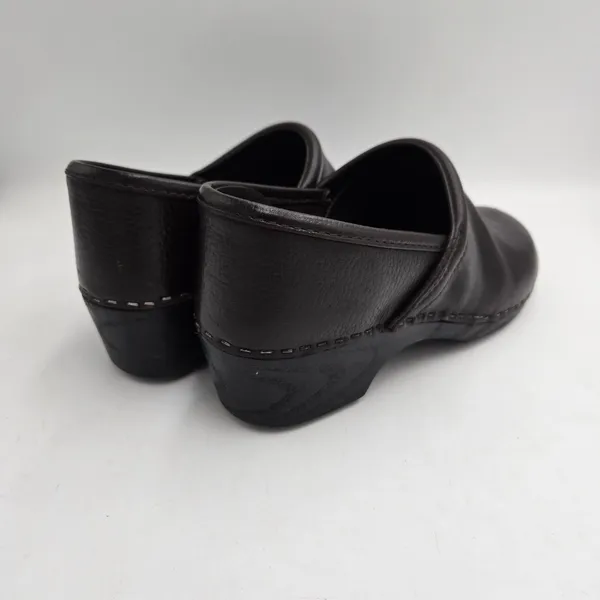L.L.Bean Leather Clogs Dark Brown Slip On Mule Comfort Shoes Womens 6M Nurse - Image 2