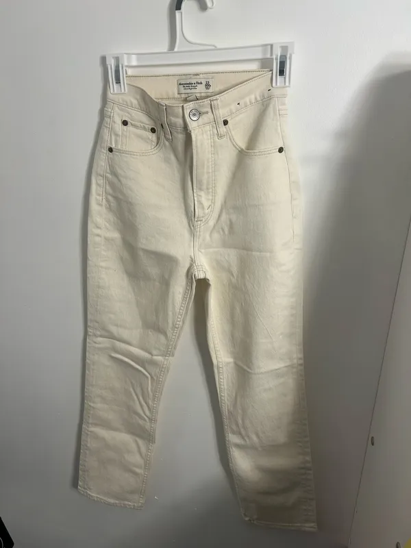 Abercrombie Cream Ankle Straight Ultra High-Rise Jeans - Image 8