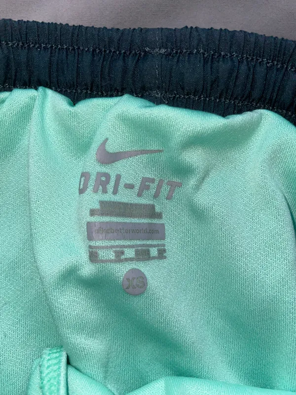 Nike shorts - Image 2