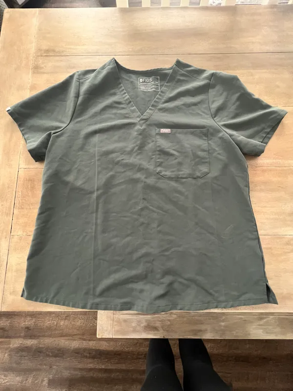 FIGS Scrubs Set - Image 2
