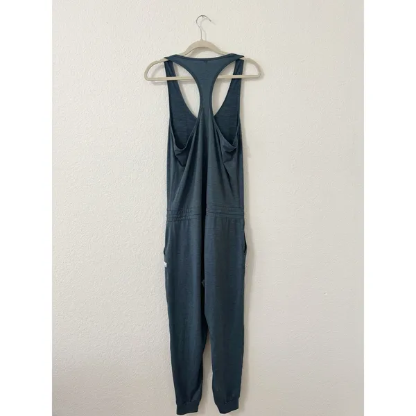 Vuori Halo Racerback Performance Jogger Jumpsuit Blue Gray Size S - Image 4