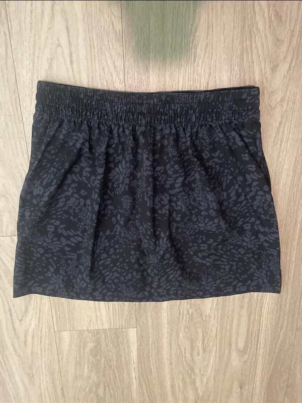 Speedo Black &  Patterned Swim Skort - Image 3