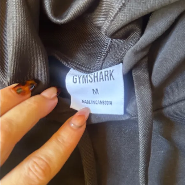 Gymshark Black Women's Cropped Hoodie - Image 2