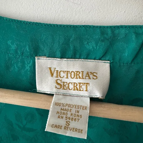 Victoria's Secret Gold Label Vintage Green Patterned 100% Silk Night‎ Shirt - Image 3