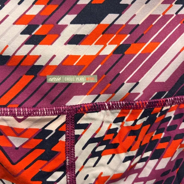 Aerie Chill Play Move High Waisted Geometric Chevron‎ Leggings Purple Red Large - Image 6