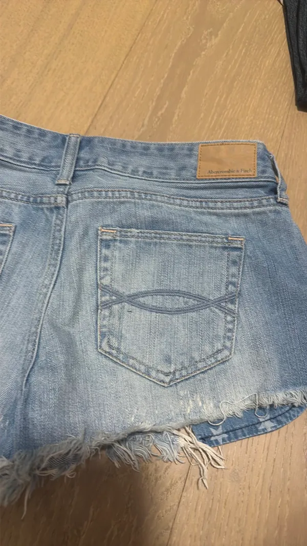 Abercrombie - Image 7