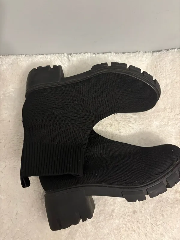 Black street elastic slip on boots thick sole Sz.7.5 Gothic/ western - Image 3