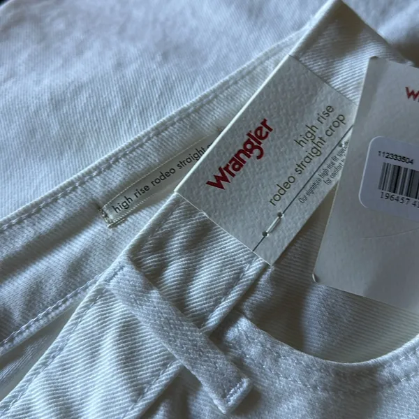 NWT Wrangler Womens High Rise Rodeo Straight Leg Crop Jeans- 14/32 - Image 7
