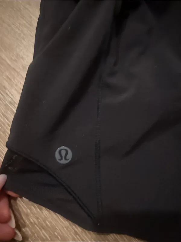 ⭐️Lululemon Shorts Black - Image 3