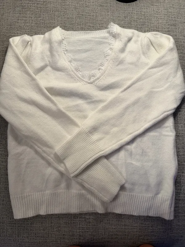 Boutique white sweater - Image 2
