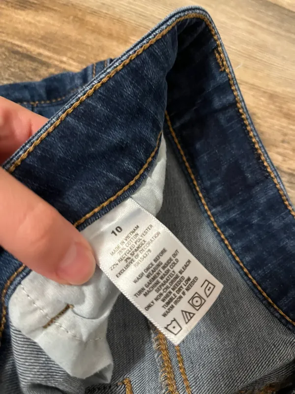 Aeropostale Midi Shorts - Image 3