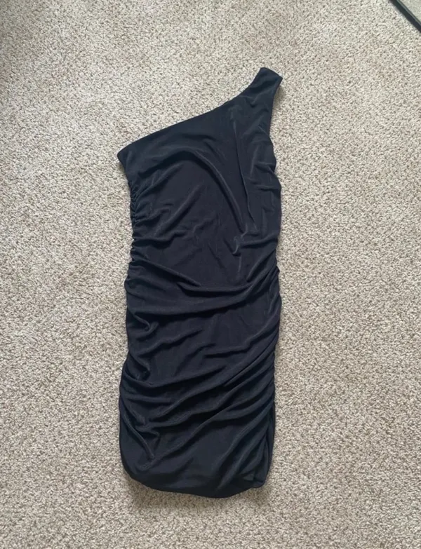 Black Rouched mini dress Size L - Image 4