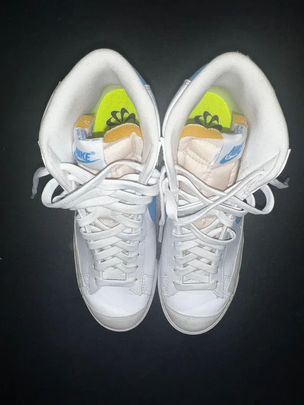 Nike Women’s Blue & White Blazers - Image 3