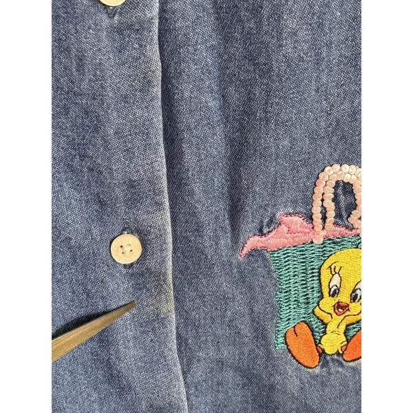 Vintage 2000 Warner Bros Studio Store Tweety Bird Embroidered Denim Shirt XL - Image 13