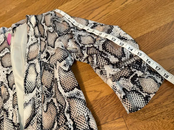 NWT Snake print 3/4 sleeve blazer size L Size L - Image 13
