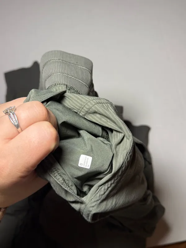 Lululemon Dance Studio Cargo Pants 28" - Image 5