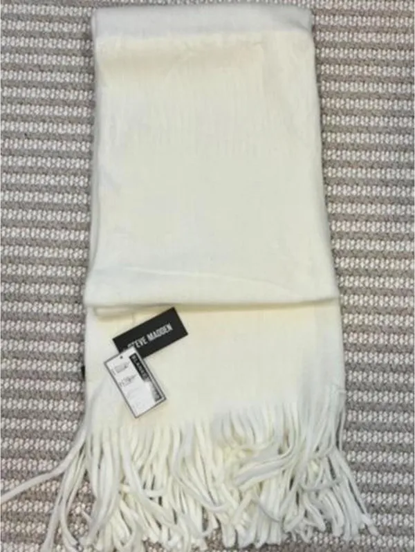 NWT Steve Madden Blanket Wrap Scarf - Image 3