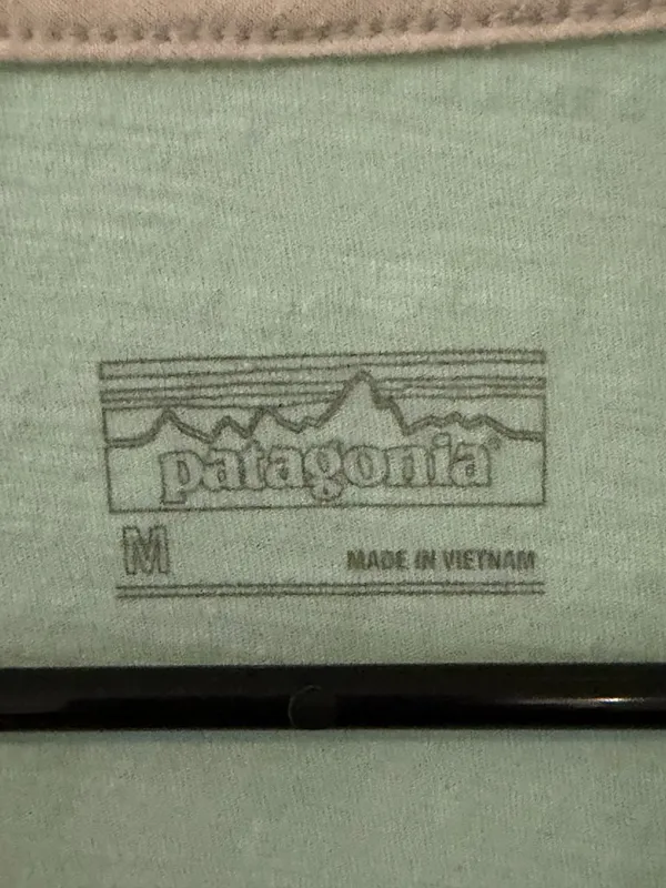 Light Green Patagonia Top - Image 3