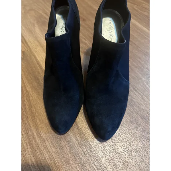 Anne Klein Belicimo Black‎ Suede Textile Pointed Toe Ankle Booties Heel 8.5M - Image 2