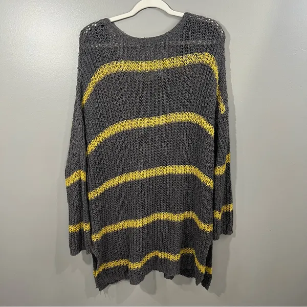 Free People Greenwich Village Oversized Knitted Sweater size M - Image 6