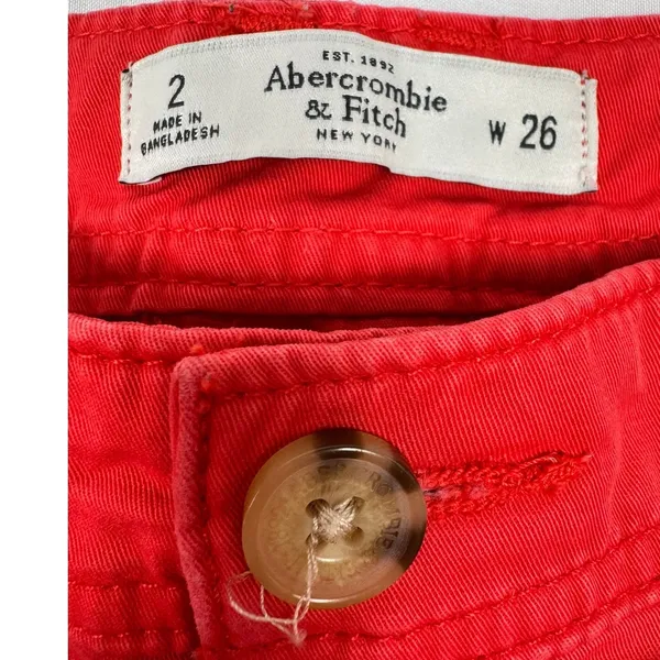 Abercrombie & Fitch Red Pleated Cuffed Chino Shorts Womens‎ 2 W26 - Image 4