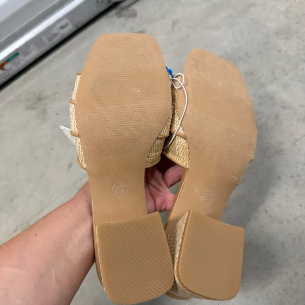 A New Day Tan Raffia Crystal Buckle Block Heel Slide Sandals Size 8.5 NEW - Image 5