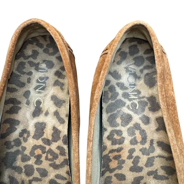 Vionic Shoes Womens Size 7 Brown Suede‎ Moccasin Chain Loafer Flats Comfort - Image 3
