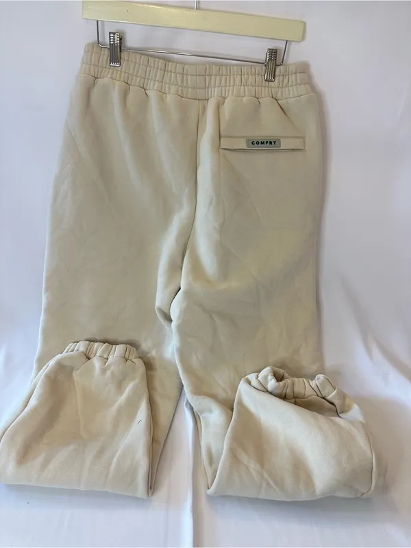 Comfrt Large airplane Mode Travel Sweatpants Color Bone Brand New Unisex - Image 4
