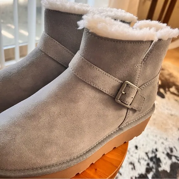 KOOLABURRA NWOT UGG Grey‎ Kelissa Mini Faux Fur Boots Size 6 - Image 3